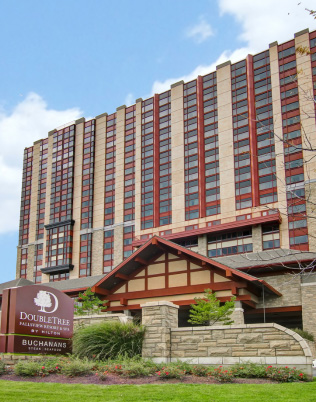DoubleTree Fallsview Resort & Spa by Hilton - Niagara Falls - Hotels in Niagara Falls