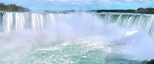 Escape to Niagara Falls - Hotels in Niagara Falls