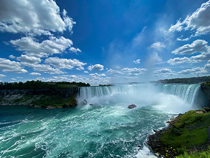 Bucket List in Niagara Falls - Hotels in Niagara Falls