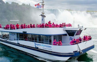 Hornblower: City Niagara Cruises - Hotels in Niagara Falls