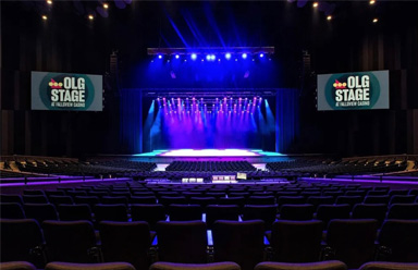 Sunday evening: Valentine’s Day dinner and nightlife