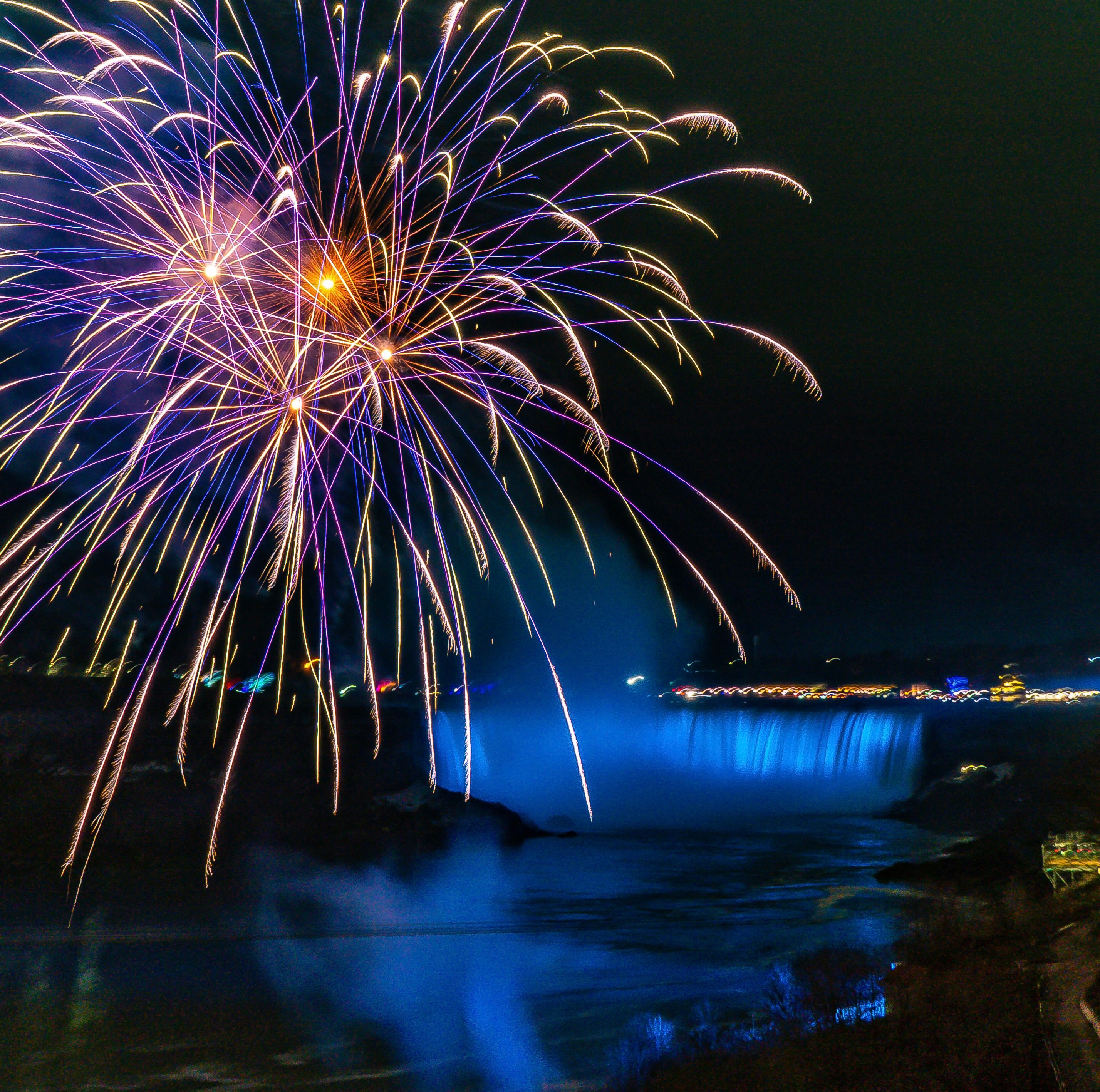 Niagara Falls Summer Fireworks Series